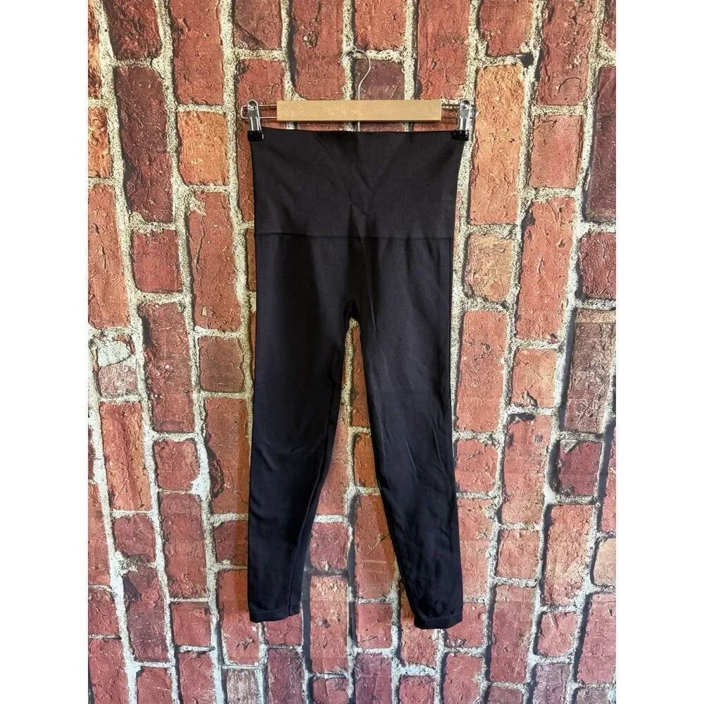 Spanx Womens Black Cropped Athletic Leggings Pull On Size Large